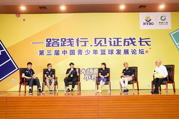借助运动心理学家指导篮球运动员减压的方案_1